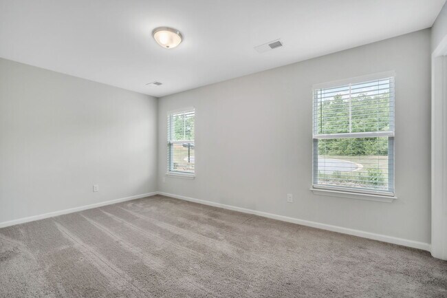 Building Photo - 351 Intrepid Ct