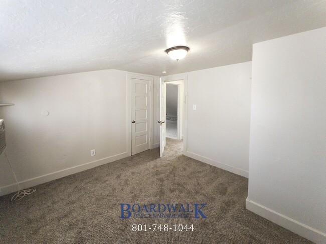 Building Photo - 1768 S 400 E