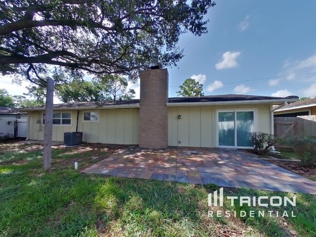 Building Photo - 9330 Highmeadow Dr
