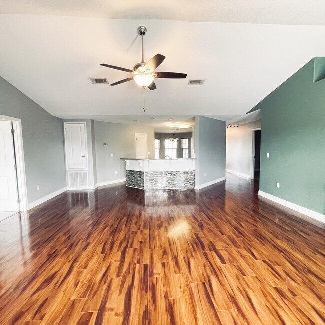 Building Photo - 2386 Barberee Dr