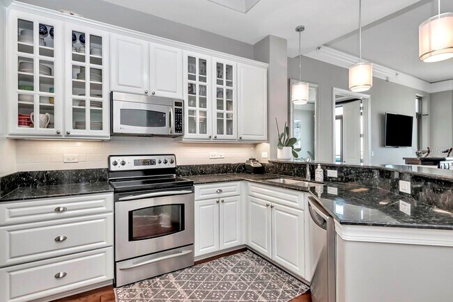 Building Photo - 275 Bayshore Blvd