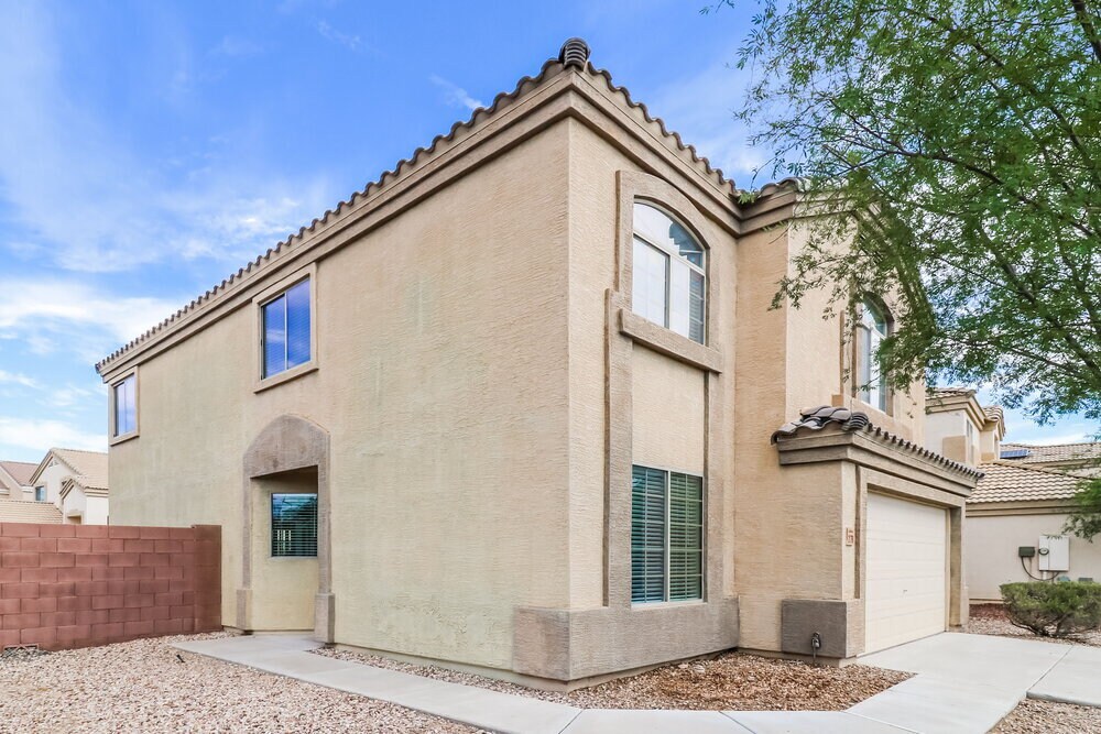 Building Photo - 21790 W Ashleigh Marie Dr