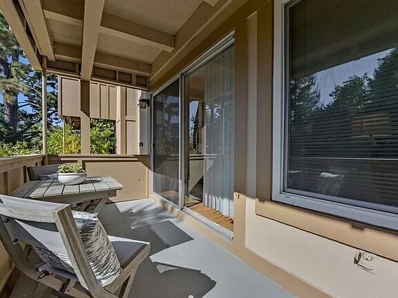 Private Balcony - 2450 W Bayshore Rd