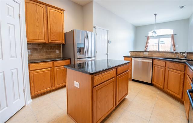 Building Photo - 9400 Stonewood Dr