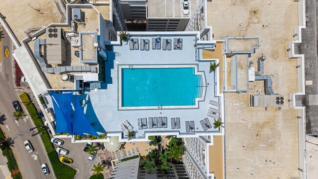 Building Photo - 1830 Radius Dr