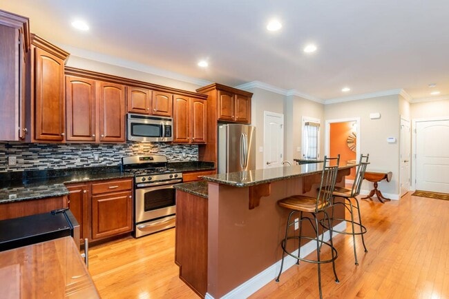 Building Photo - 3440 Green St