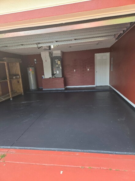 Building Photo - 672 Basingstoke Ct