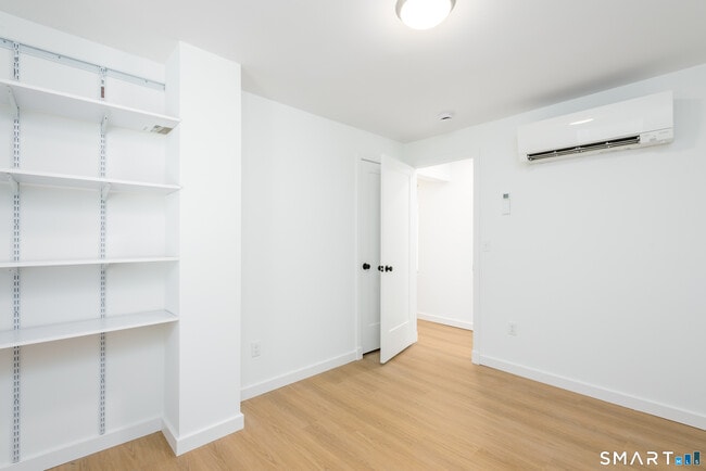 Building Photo - 28 Townsend St