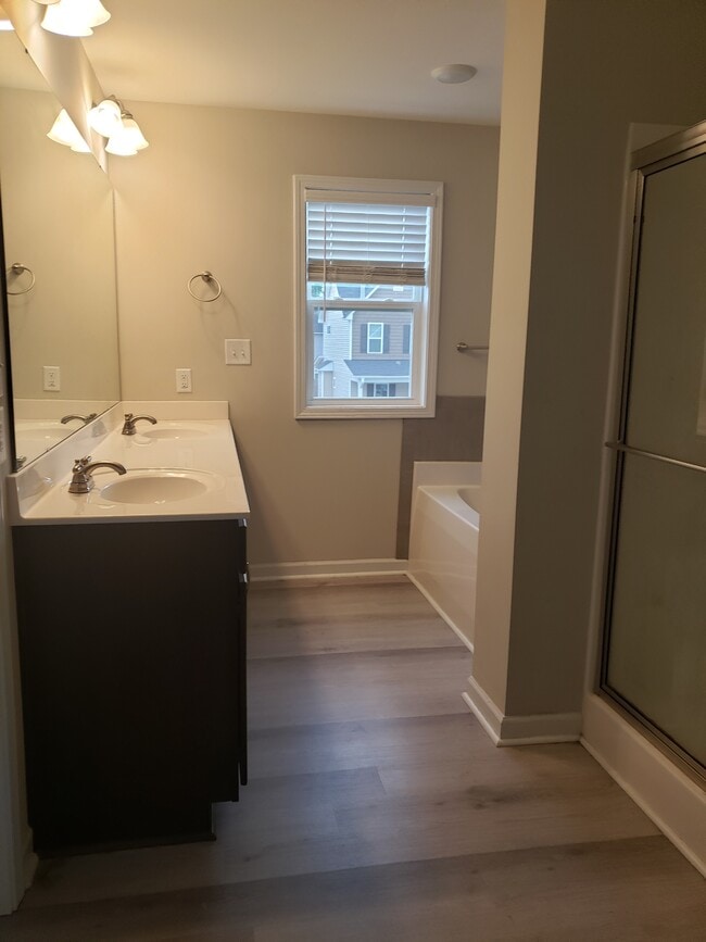 Building Photo - 169 Chatfield Dr.