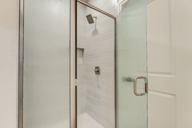 Building Photo - 3 Bedroom Townhome in Escondido - Frenship...