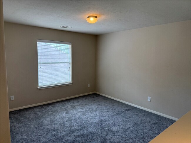 Building Photo - 30606 Woodson Trace Dr