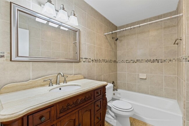 Building Photo - 1605 Morningside Dr