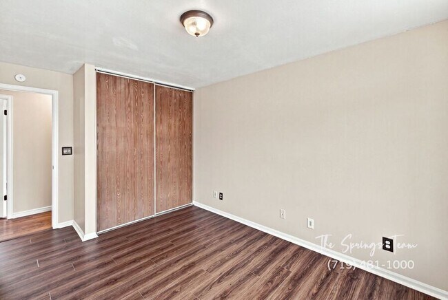 Building Photo - 3060 Maverick Dr
