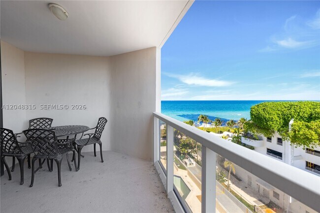 Building Photo - 6423 Collins Ave