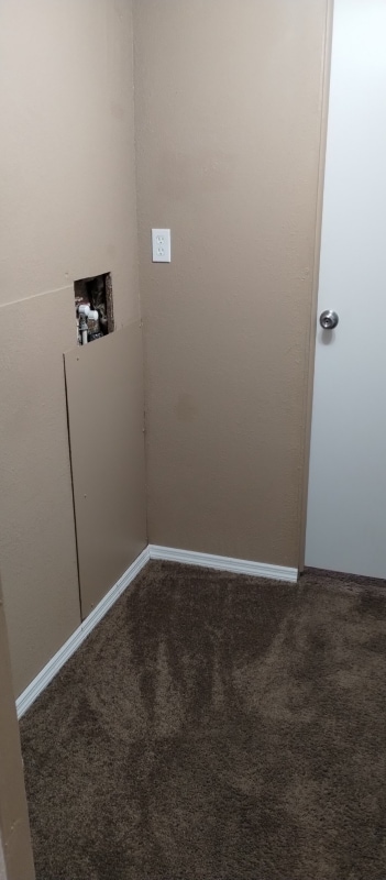 Building Photo - 135 SE Guinevere Ct