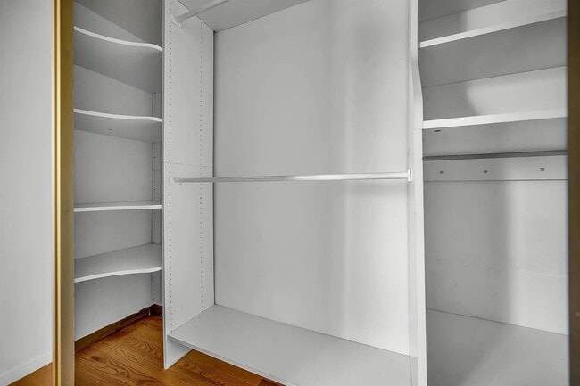 Building Photo - 246 Green Heath Pl