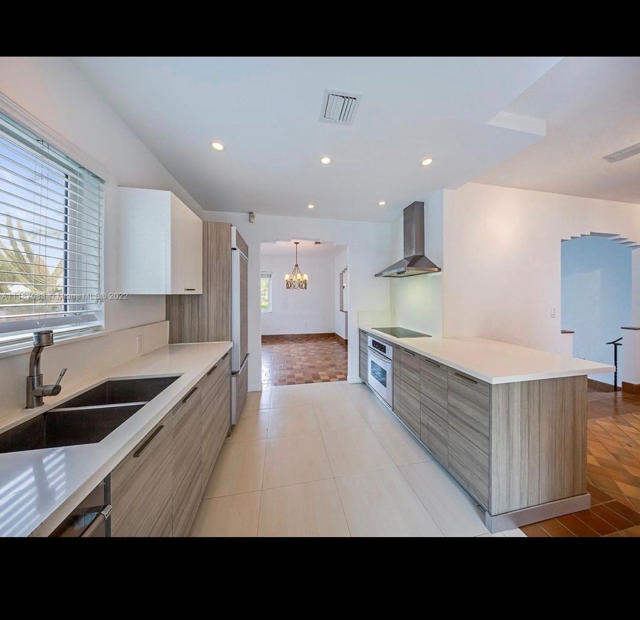 Building Photo - 1082 NE 89th St