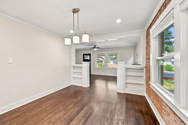 Building Photo - $3,195.95-  3 Bed, 2 Bath Home in Denver with Private Outdoor Area!