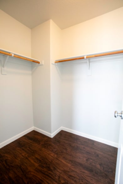 Building Photo - 1616 Flores Way