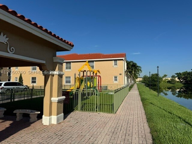 Building Photo - 123 NW 114th Ave