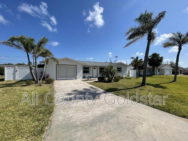 Building Photo - 1650 Loralin Dr
