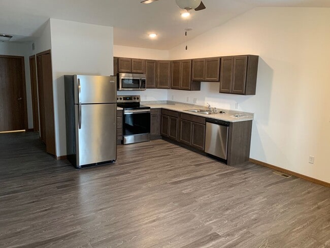 Building Photo - Welcome to Lipton Apartments – Your New Ho...
