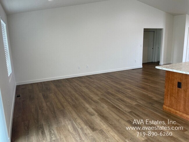 Building Photo - 970 S Coral Pl