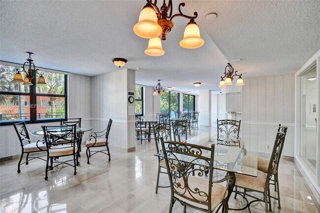 Building Photo - 1500 N Ocean Blvd