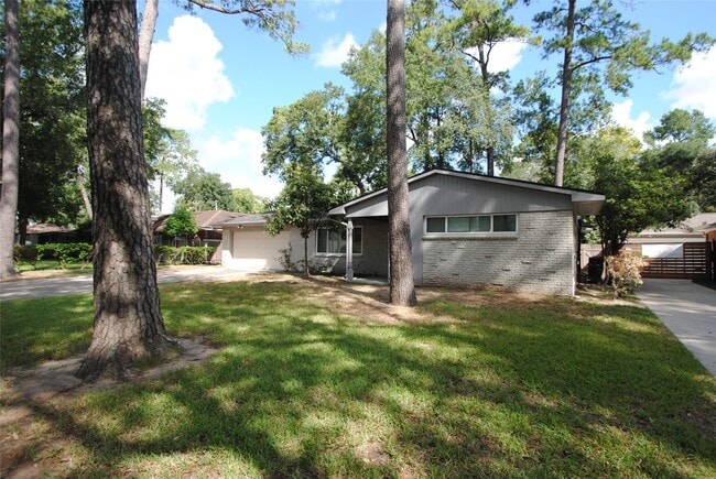 Building Photo - 10034 Cedardale Dr