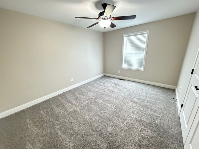 Building Photo - 754 Sedgegrass Dr