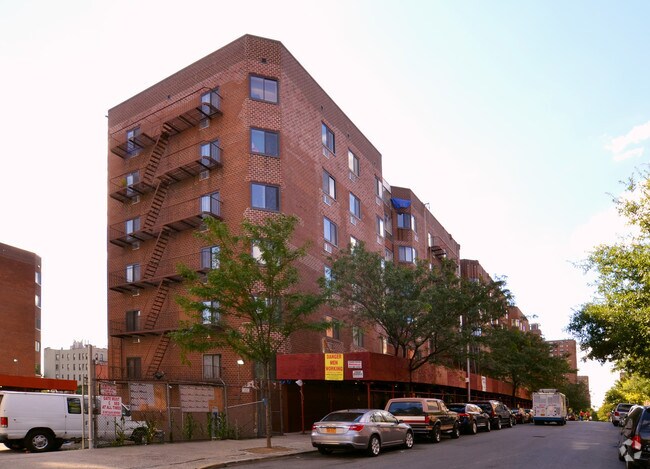 428 E 137th St - 428-456 E 137th St
