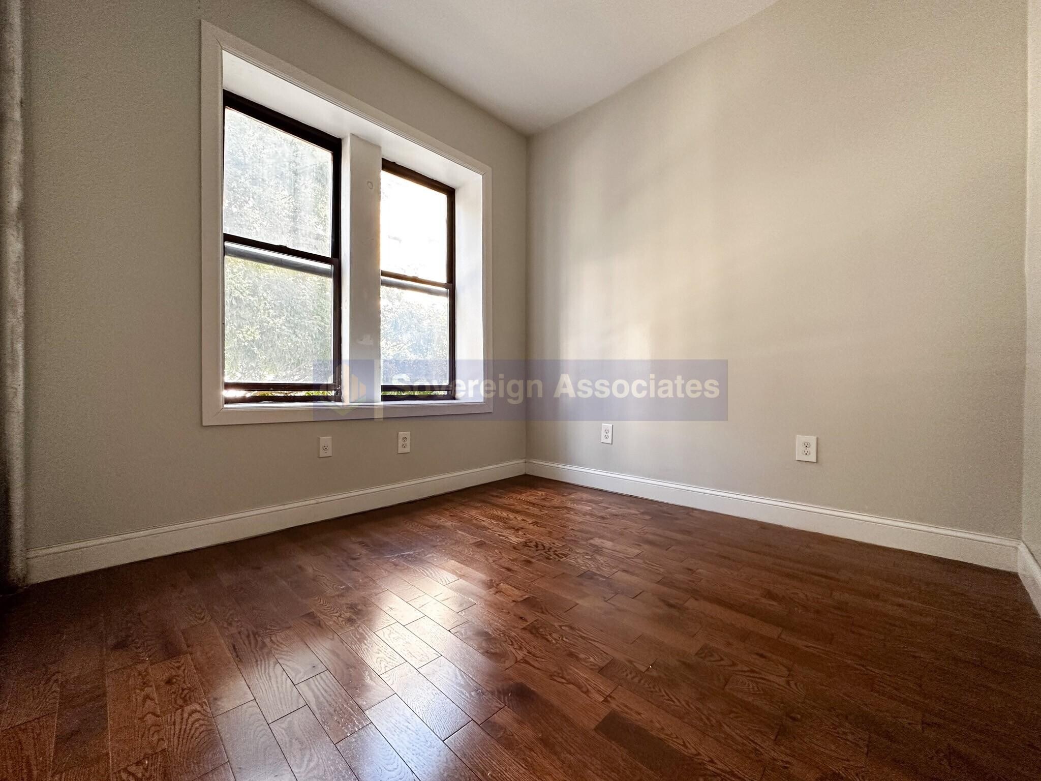 Building Photo - 540 W 158th St