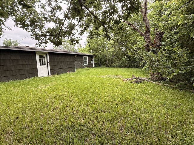 Building Photo - 5222 Northridge Dr