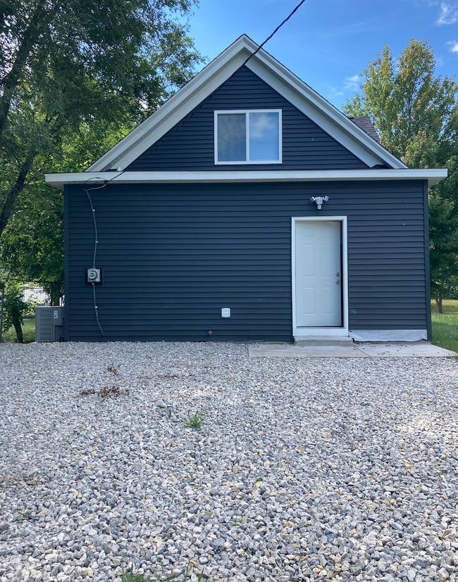 Building Photo - 1229 Sorin St