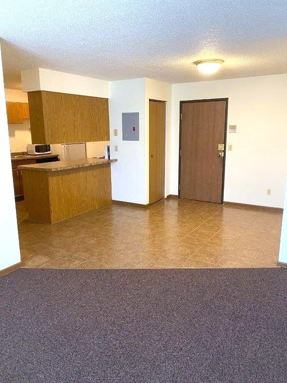 Building Photo - 750 5th St S