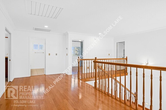 Building Photo - Beautiful 4bd 3ba home in Los Cerros Neigh...