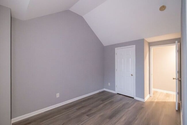 Building Photo - NEWLY RENOVATED !!!! Charming 4-Bedroom Home with Spacious Backyard!