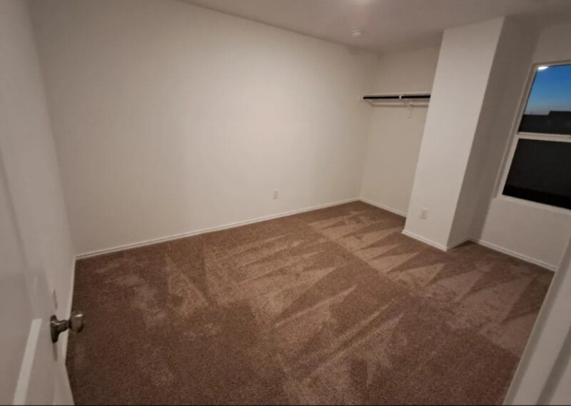 Building Photo - 3819 Millbrook Wy