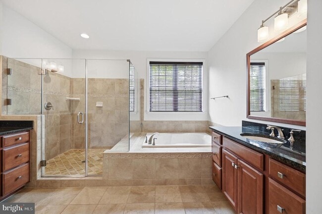 Building Photo - 24267 Purple Finch Dr