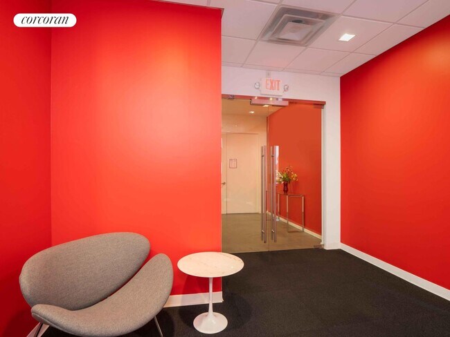 Building Photo - 301 E 57th St