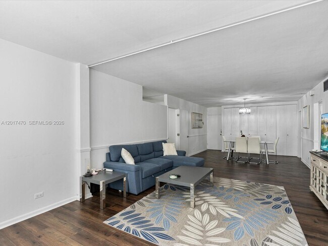 Building Photo - 5005 Collins Ave