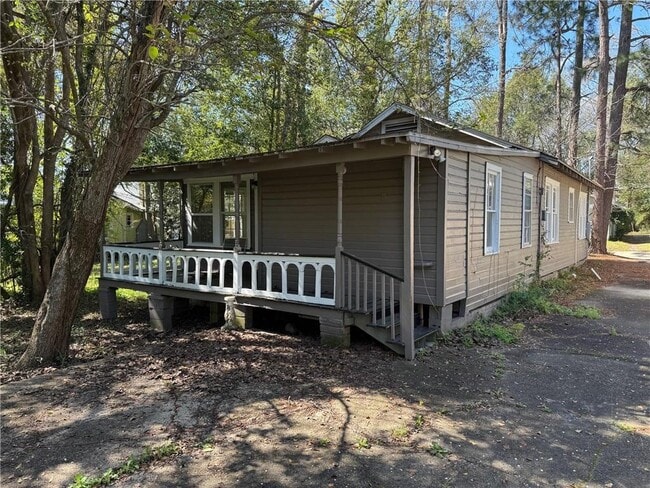 Building Photo - 134 N Carlen St