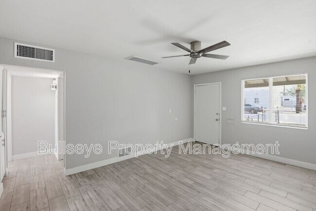 Building Photo - 1721 E Moreland St