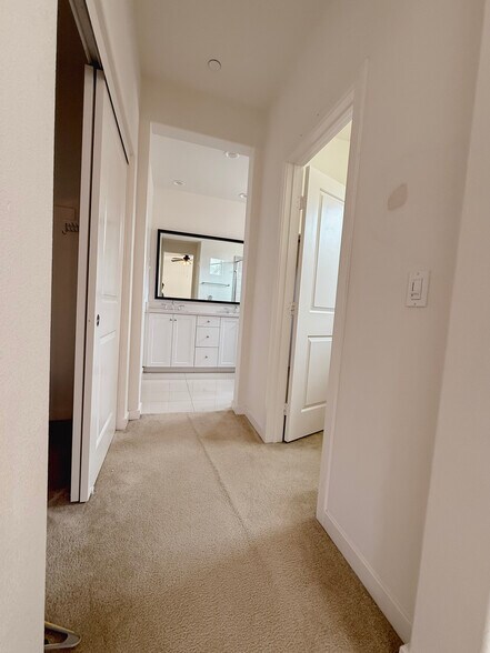 Master Bedroom Closets - 24 Clover