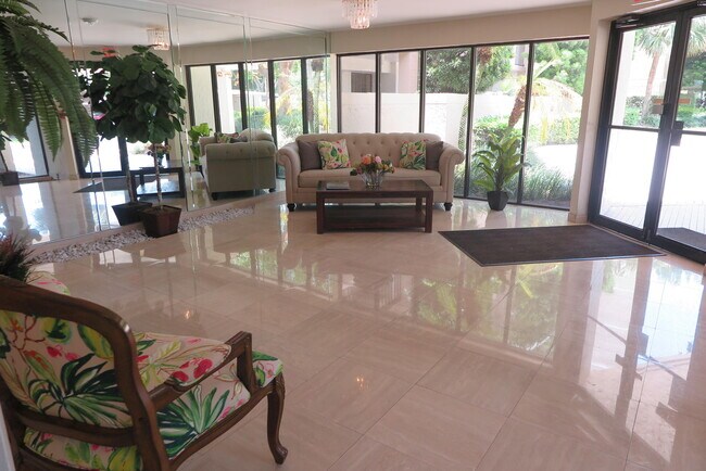 Building Photo - 6562 Boca Del Mar Dr