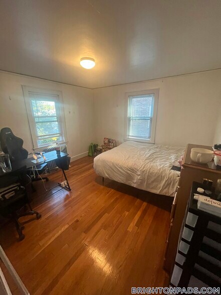 Building Photo - 22 Radnor Rd