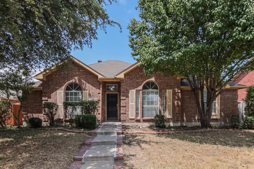 Primary Photo - 1811 Caddo Lake Dr