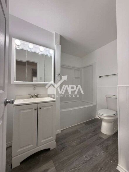 Building Photo - 6514 Mossledge Dr