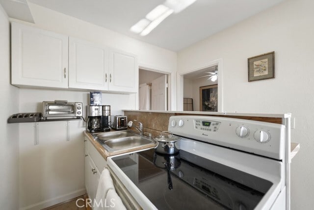 Building Photo - 640 S Coast Hwy