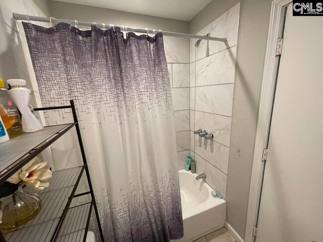 Building Photo - 1900 Lorick Ave